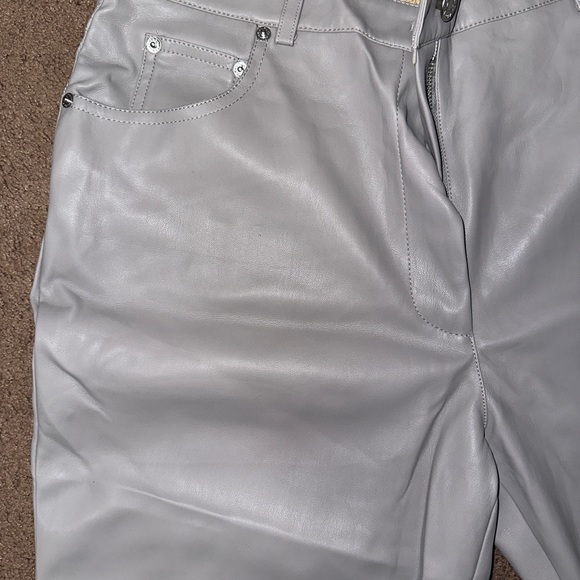 NAKD / NA-KD faux PU leather straight leg pants - Picture 4 of 5